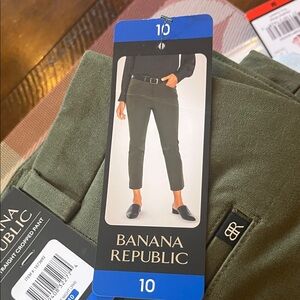 Banana Republic Forest Green Straight Cropped Pants